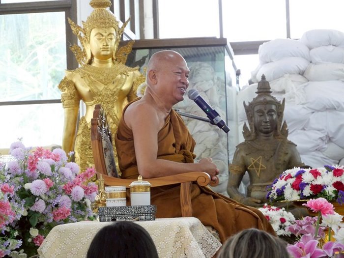 หลวงพ่ออลงกต ลาออก เจ้าอาวาสวัดพระบาทน้ำพุแล้ว