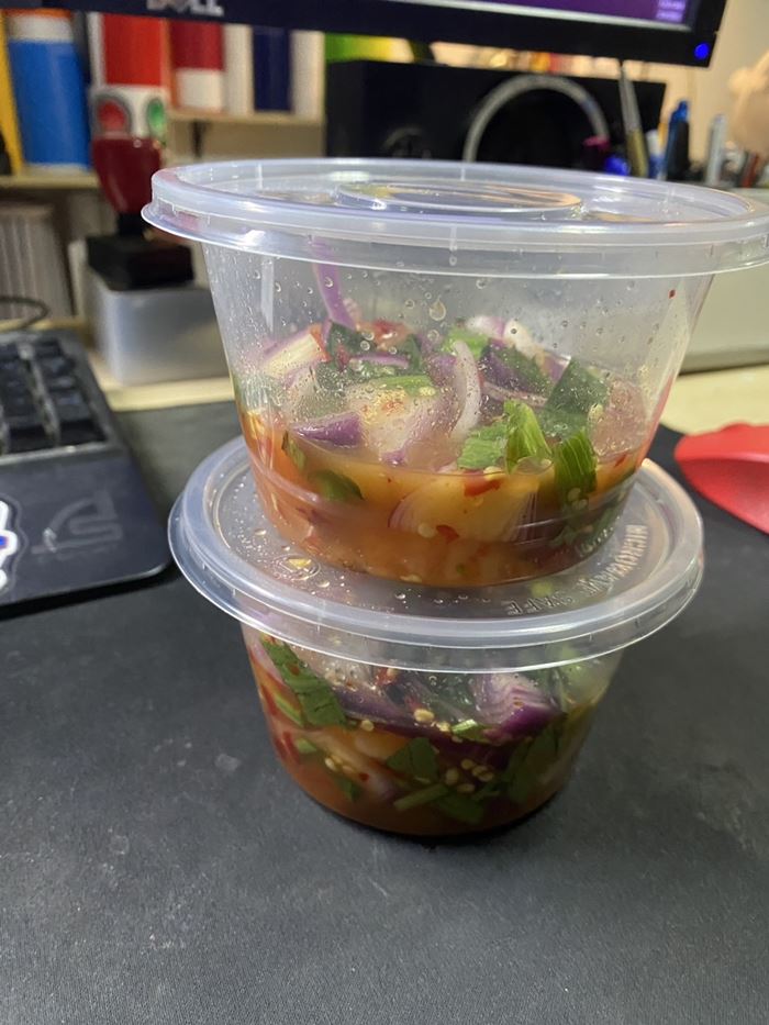 ซื้อยำแซลมอน ราคา 284 บาท