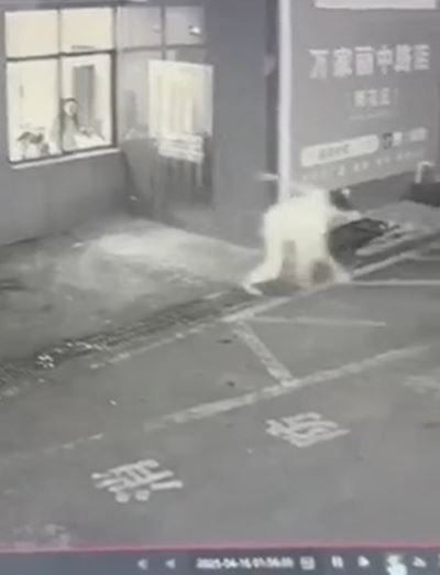 หนุ่มทะเลาะแฟน กระโดดทะลุหน้าต่างโรงแรม