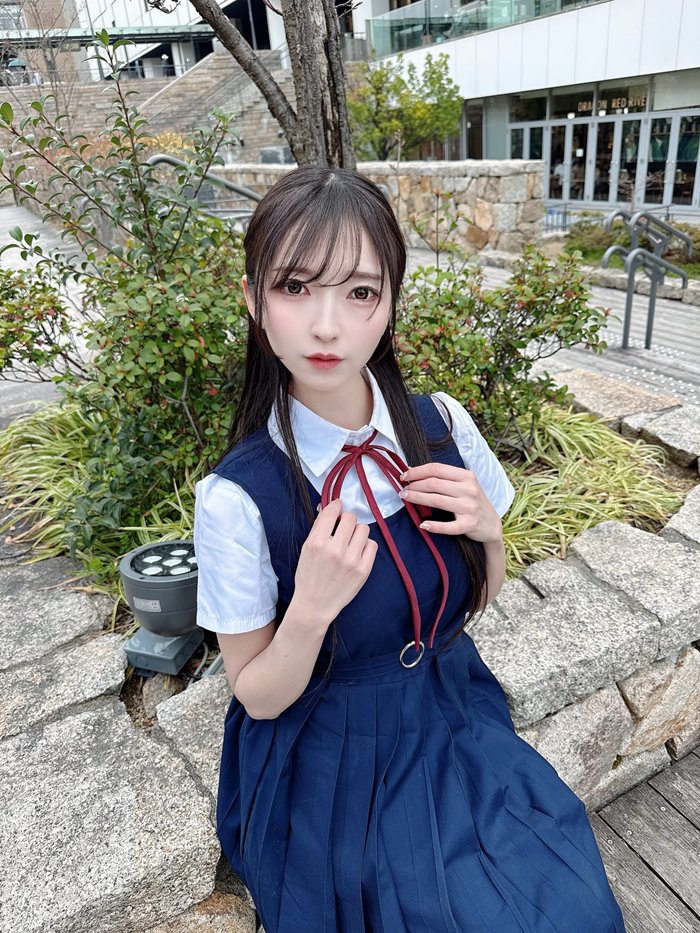 ไอดอลสาว เผยลุค ก่อน หลังเลิกงาน