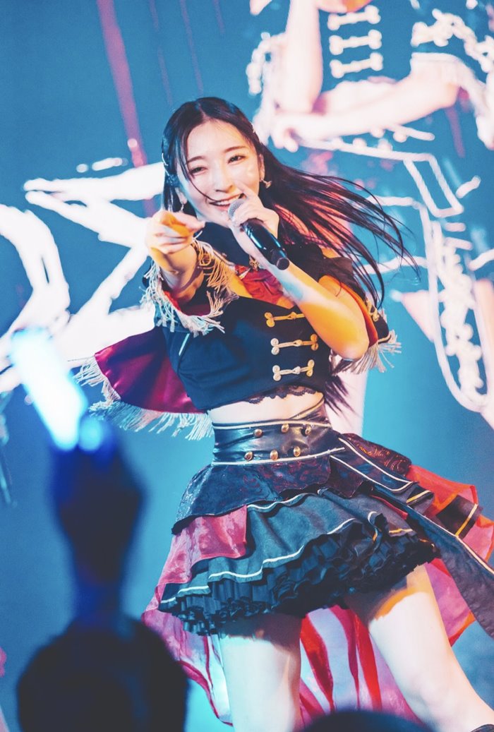 ไอดอลสาว เผยลุค ก่อน หลังเลิกงาน