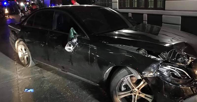 สาวเบนซ์เมาแล้วขับ