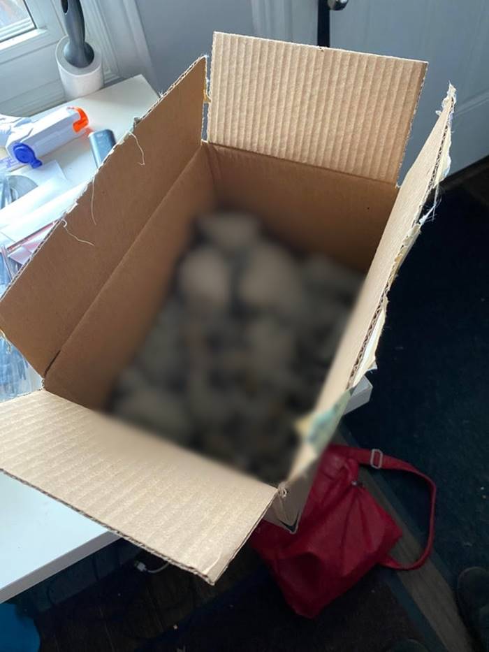 ขโมยกล่องพัสดุ