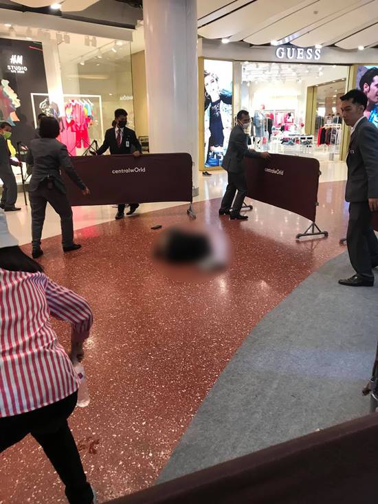 คนตกตึกเซ็นทรัลเวิลด์