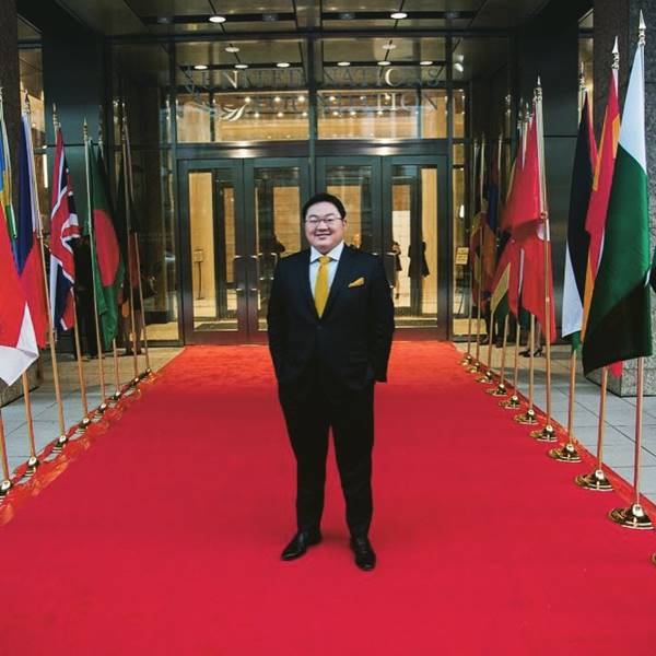 โจ โล เศรษฐีฉาว