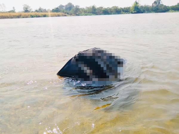 ฆ่ายัดกระเป๋า