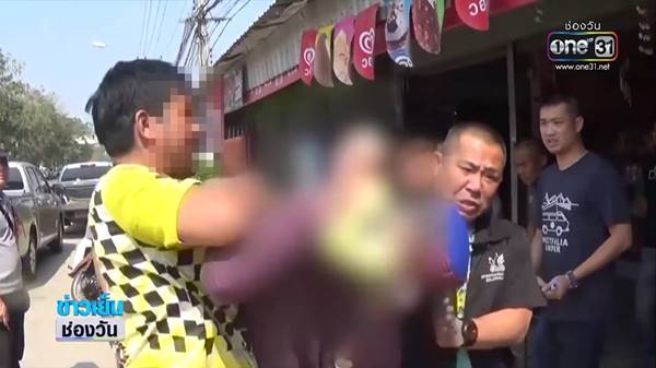 ตีหัวแม่ค้า