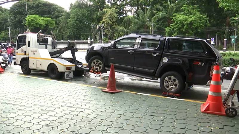 สาวหัวร้อนสวนลุม