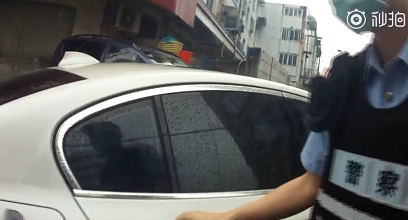 ทารกถูกทิ้ง