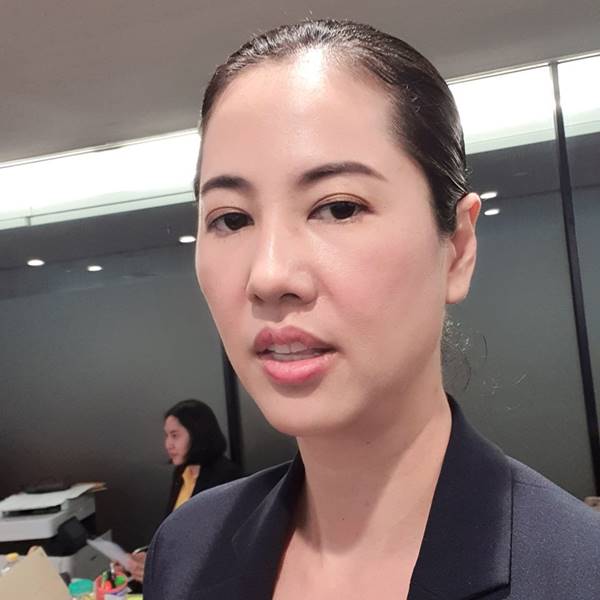 ปารีณา ไกรคุปต์