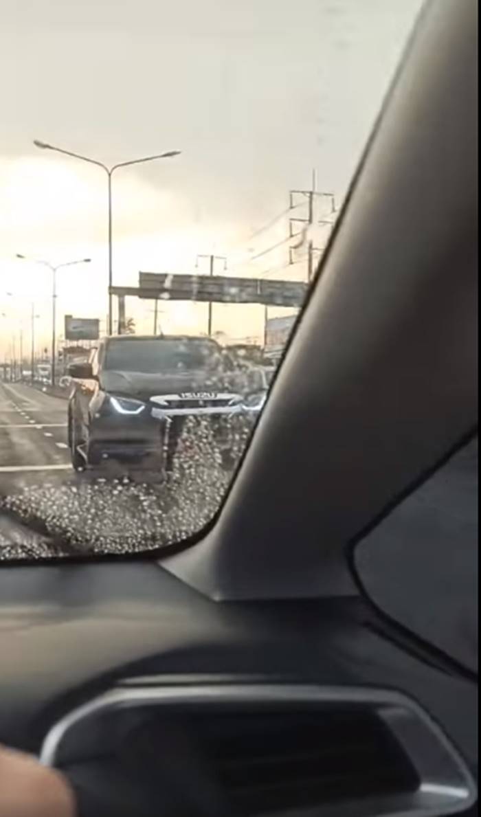 กระบะชน 