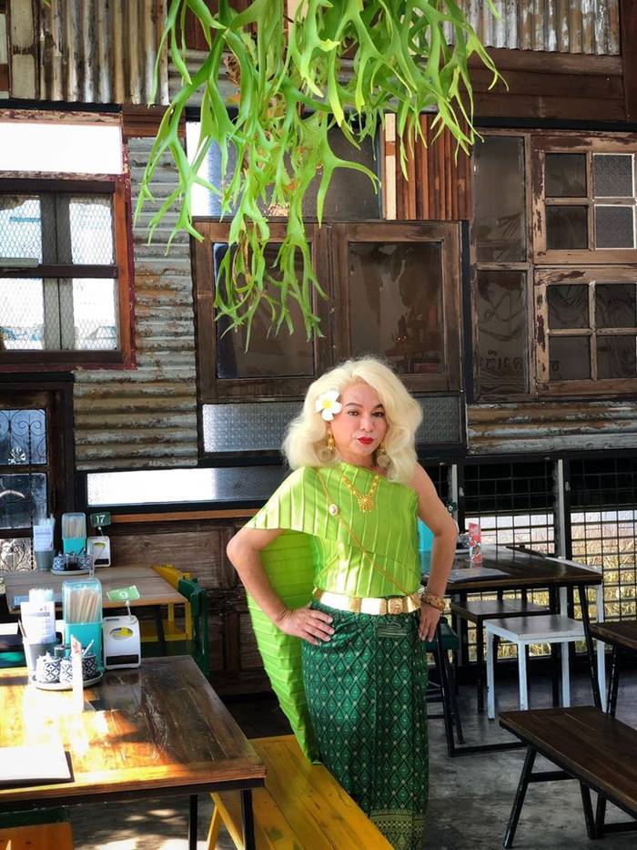 โจรเข้าร้านธงธง