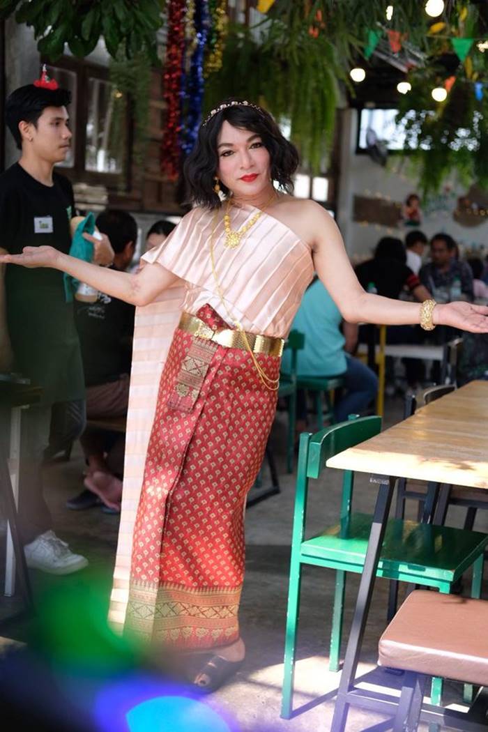 โจรเข้าร้านธงธง