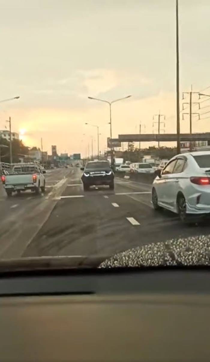 ไล่ชนคน