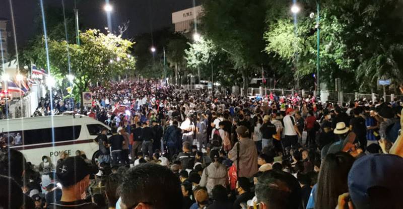 ม็อบ 14 ตุลา 