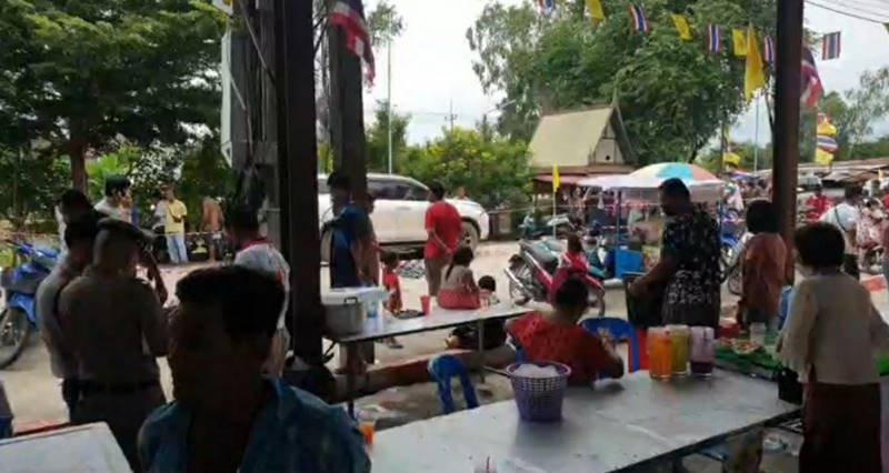 ยิงคนในวัด