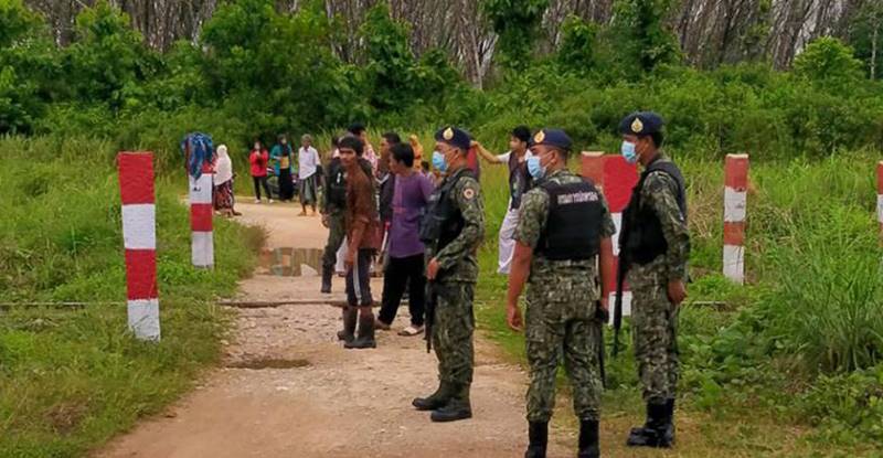 รถไฟชนสามล้อพ่วง