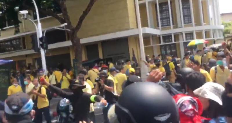 เยาวชนปลดแอก