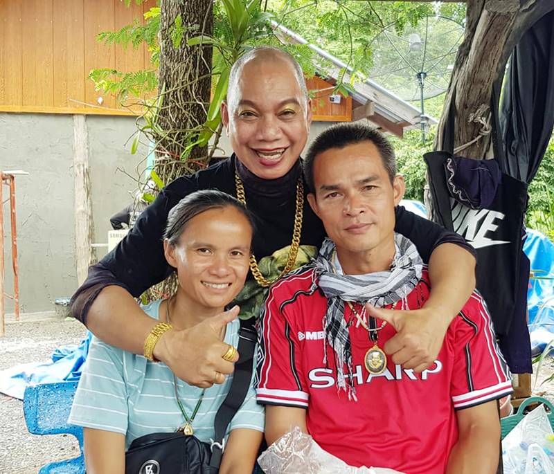 ลุงพล น้องชมพู่