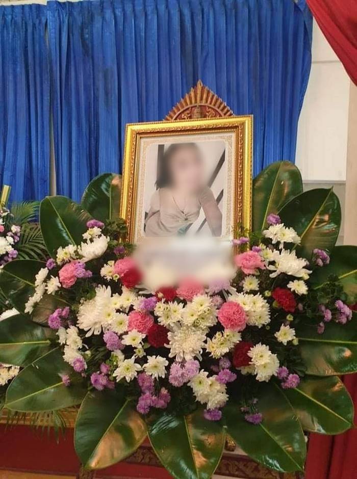 คลอดลูกตาย