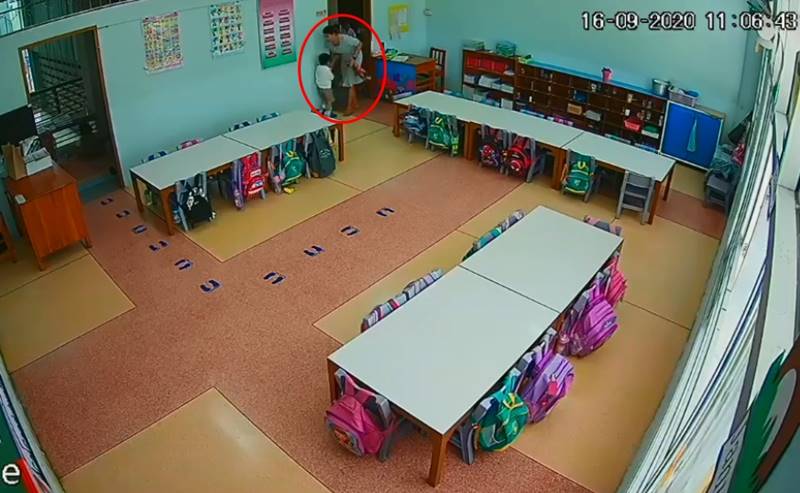 ครูทำร้ายนักเรียน