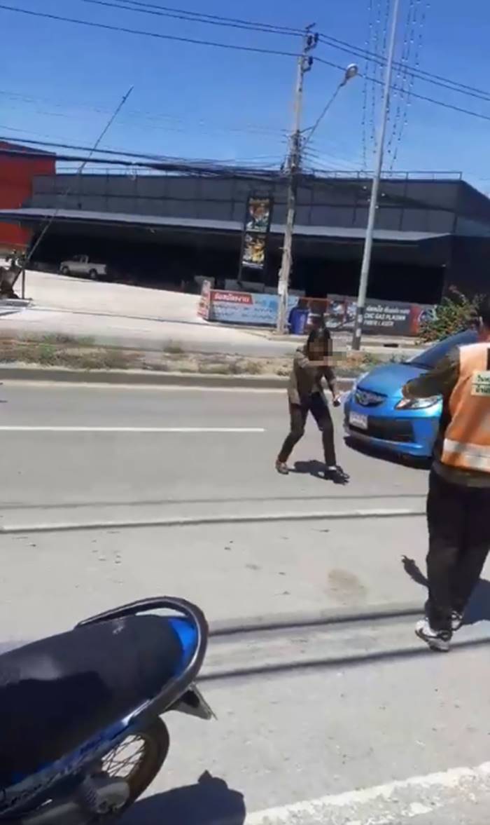 ป้าเก๋งฟ้า บางบัวทอง