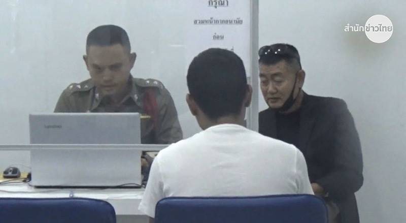 ผู้กองบอย น้องปูนิ่ม