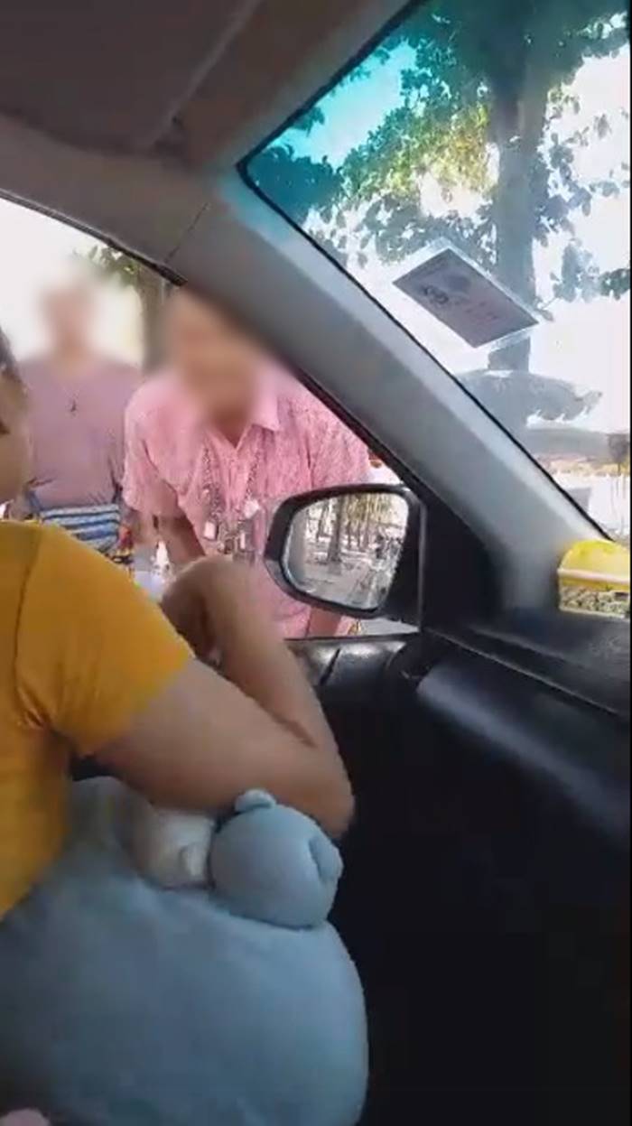 นักท่องเที่ยว, เจ้าของร่มเตียง