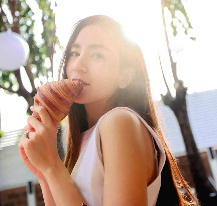 คาเฟ่พลอย ชิดจันทร์