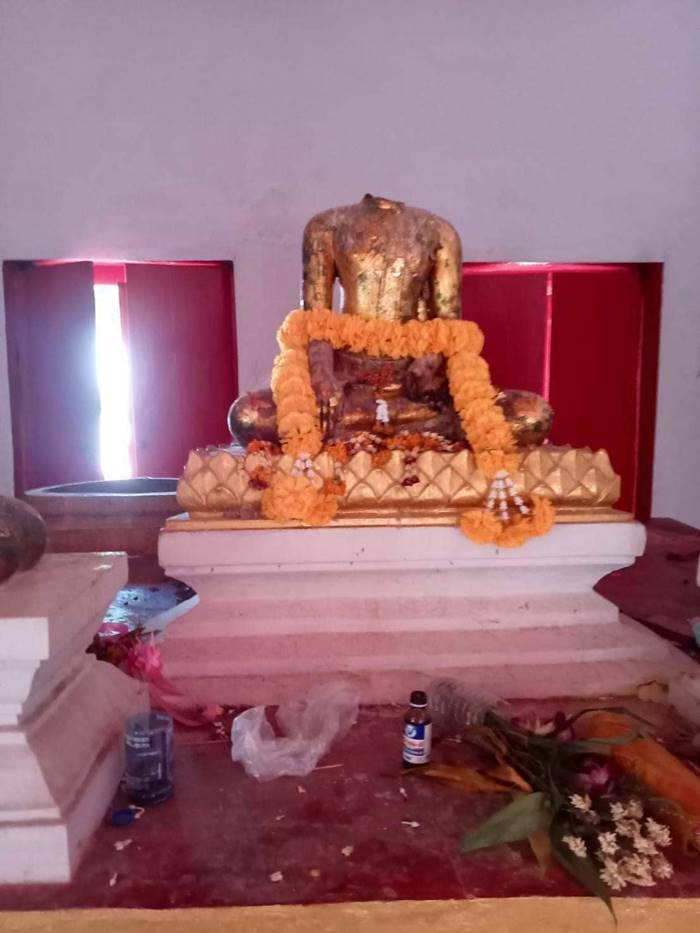 คนตัดเศียรพระ