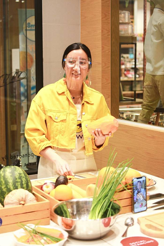 ใบคา พึ่งอุดม