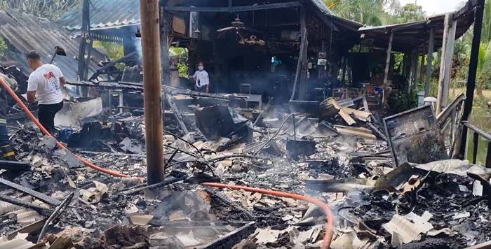 ไฟไหม้ร้านอาหาร