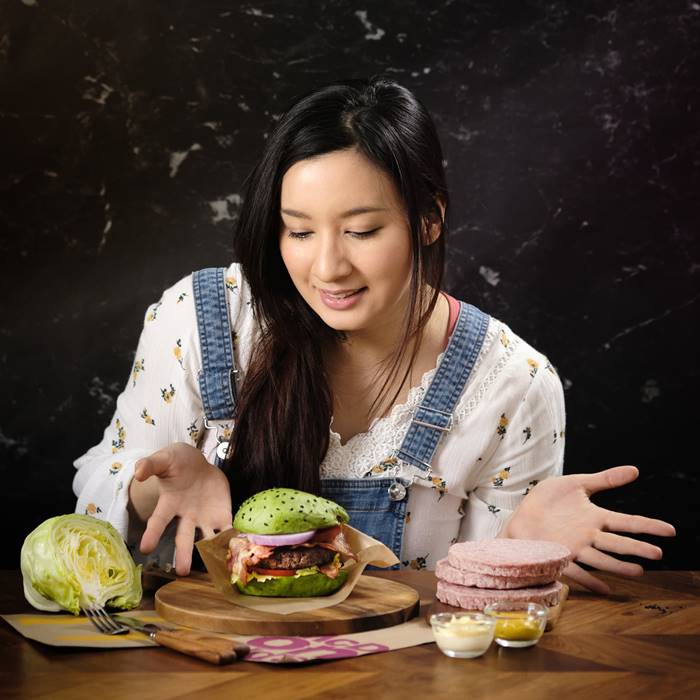 ใบคา พึ่งอุดม