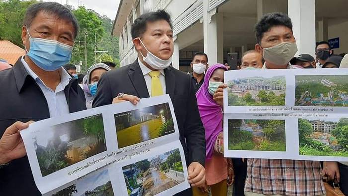 รื้อถอน The Peaks Residence