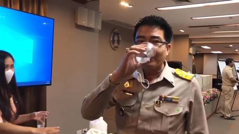 น้ำพุโซดา