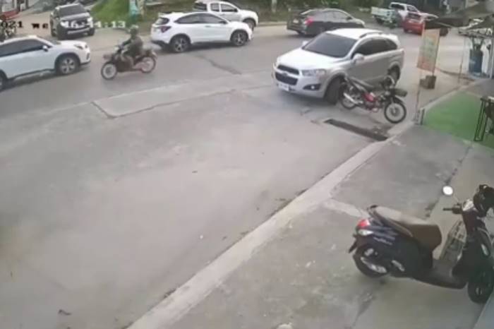 ฝรั่งชนแล้วหนี