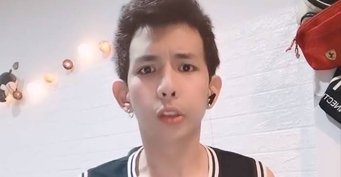 อธิป ถุงมือเถื่อน