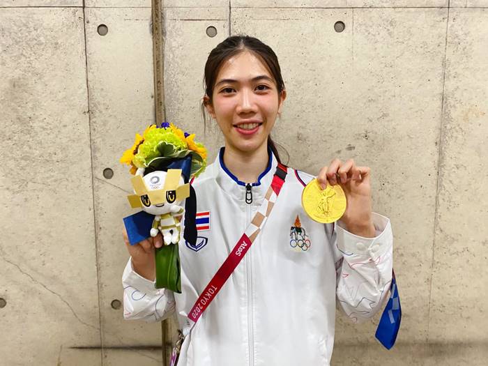 เทนนิส พานิภัค