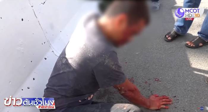 รถพ่วงชนรถพ่วง