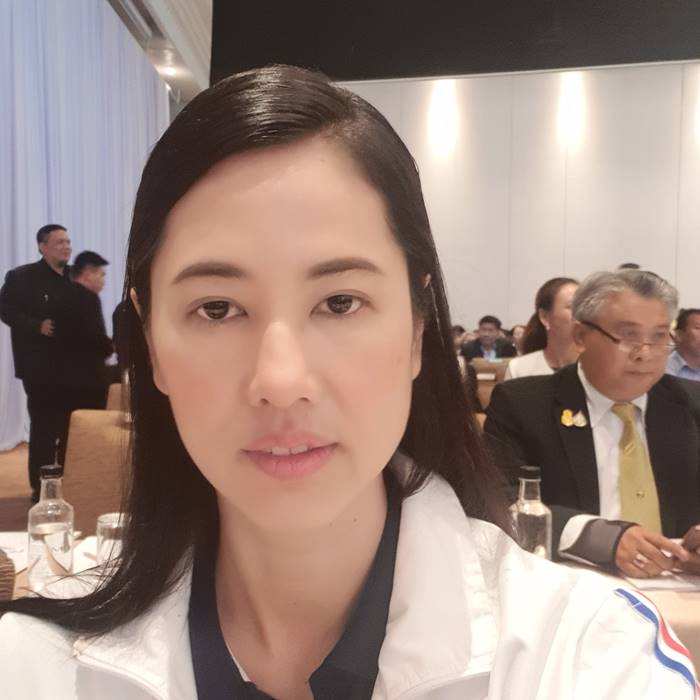 ปารีณา ไกรคุปต์