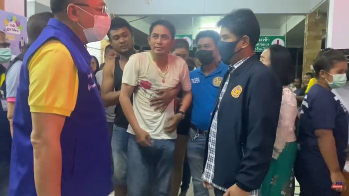 เด็กถูกฟ้าผ่า