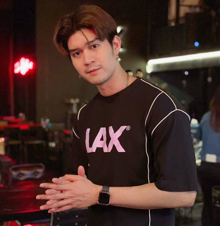 นายแบบขับรถชนตาย