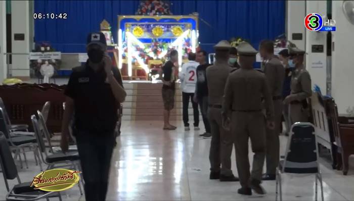 ยิงคนกลางงานศพ