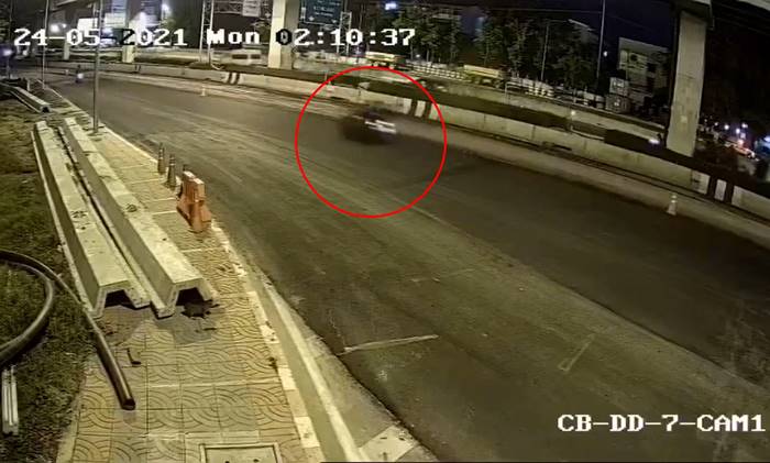 ตำรวจถีบรถน้องฟลุ๊ค