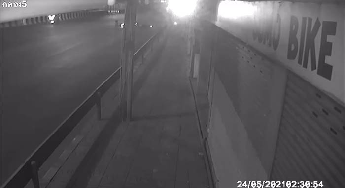 ตำรวจถีบรถน้องฟลุ๊ค