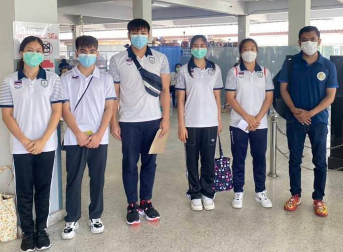 เอื้อมเดือน โพธิ์จันทร์