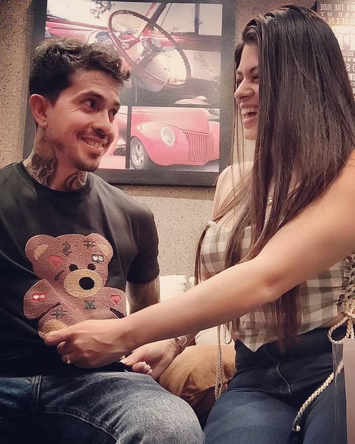 มีเมีย 10 คน