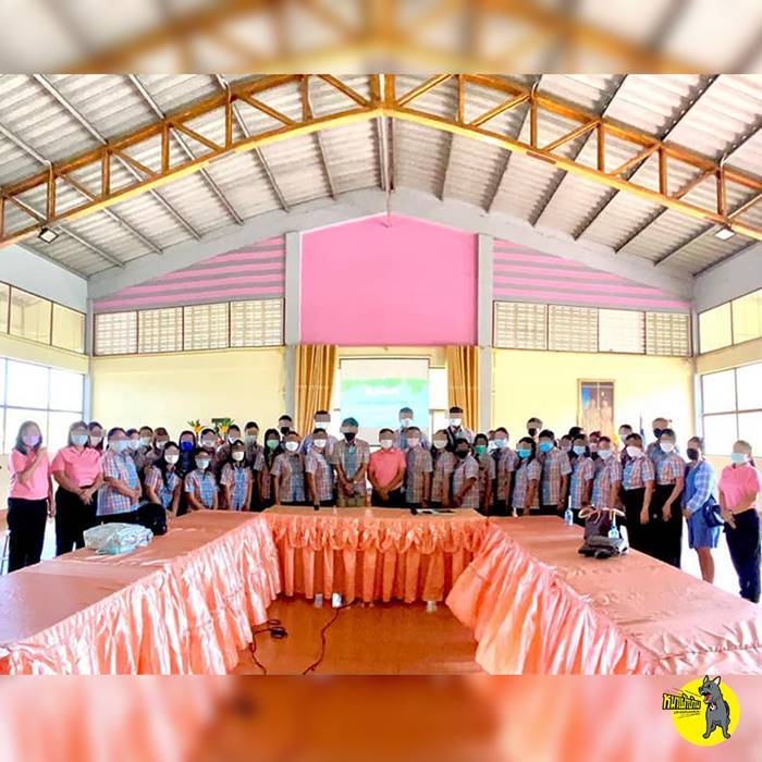 ครูจัดทริปไปดูงาน