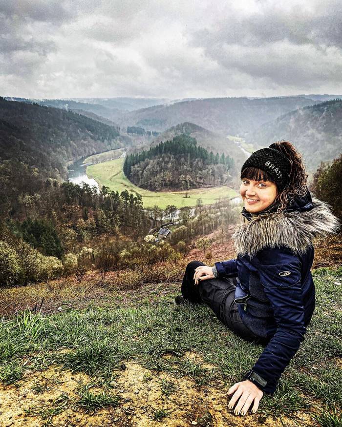 คนตกหน้าผา