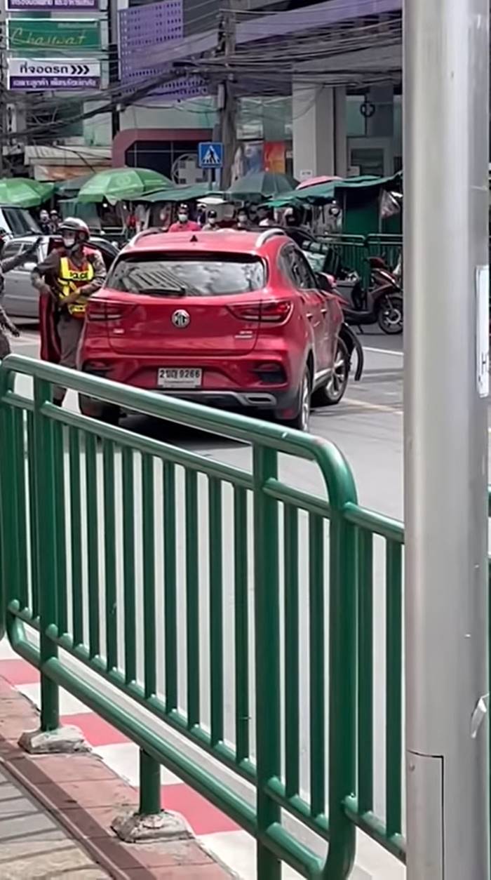 ชนแล้วหนี